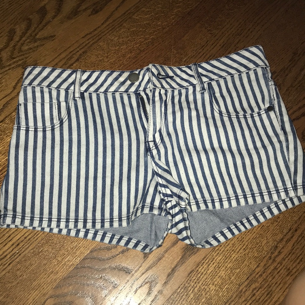 roxy striped shorts